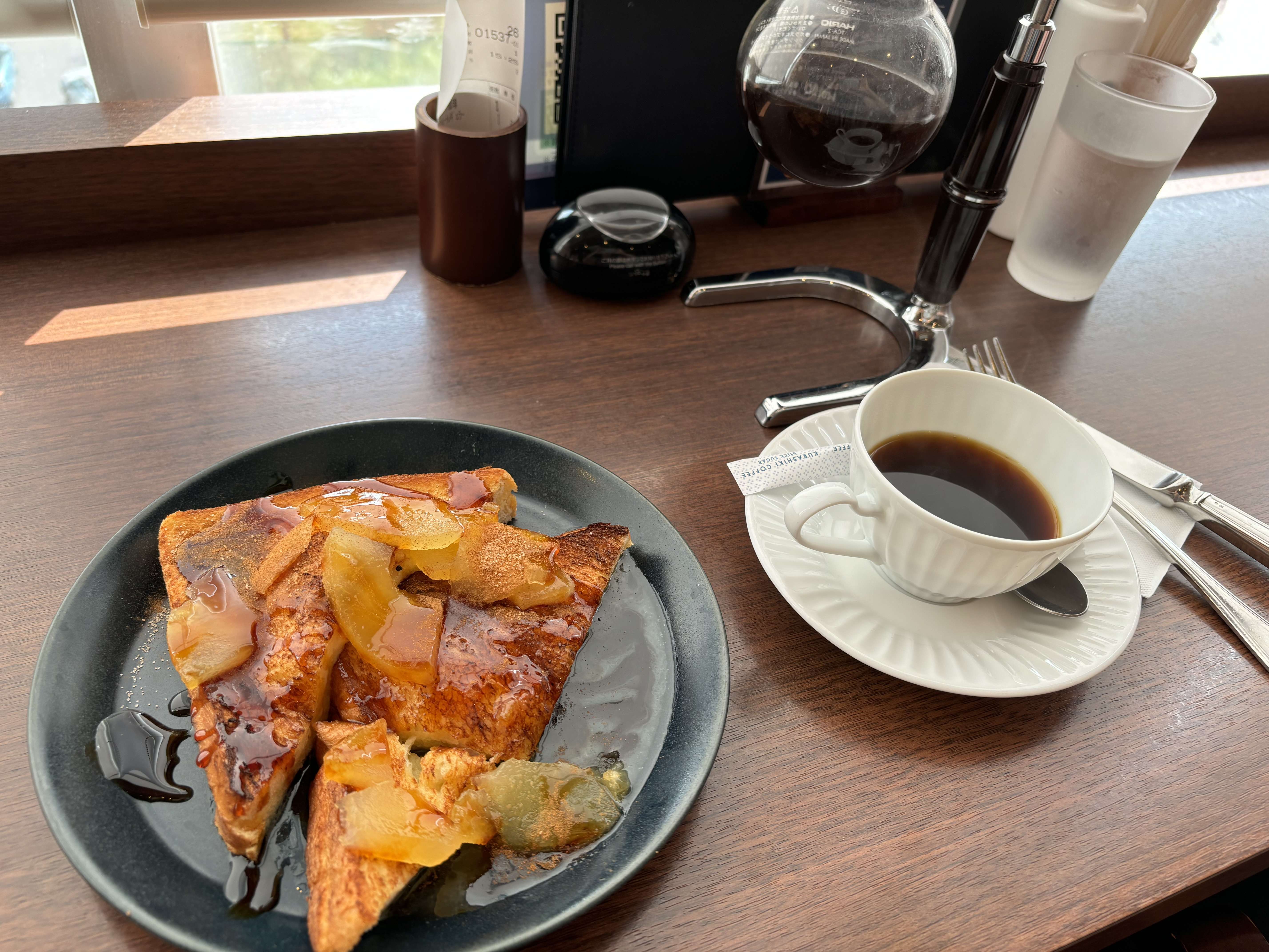 倉式珈琲店でひと休み